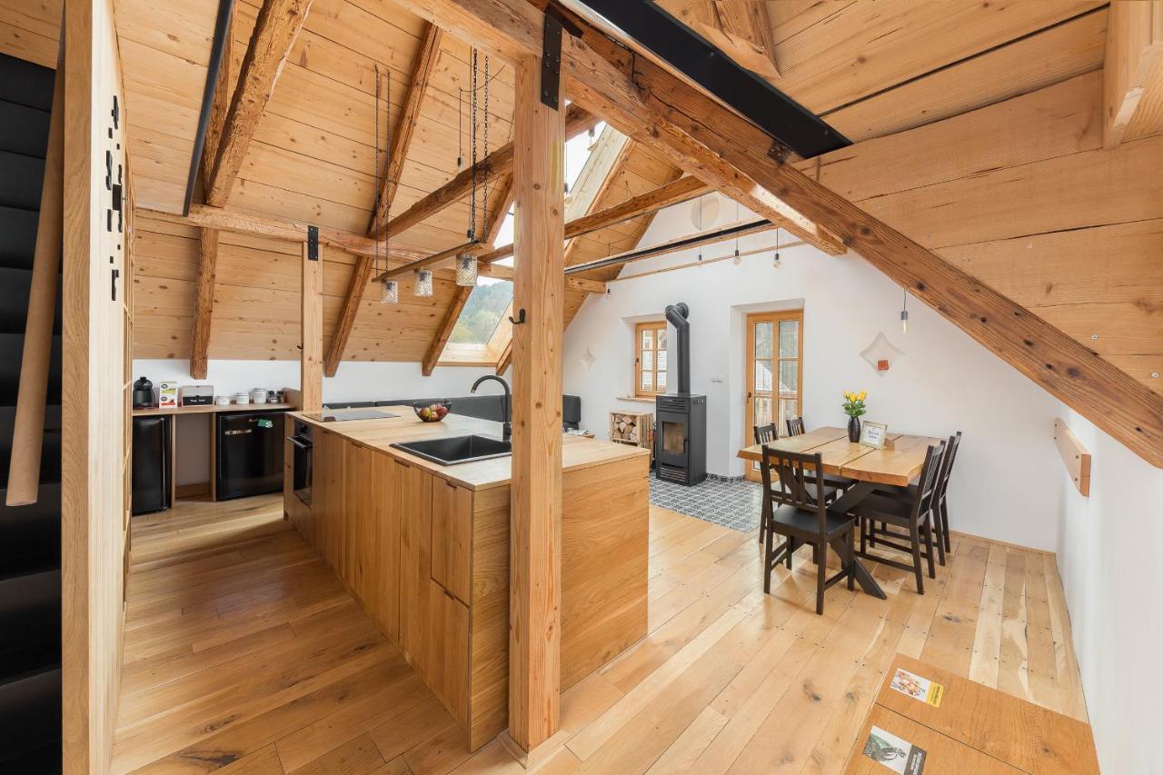 Апартаменти Hisa Na Soncu / Sun House Згорнє Горє Екстер'єр фото